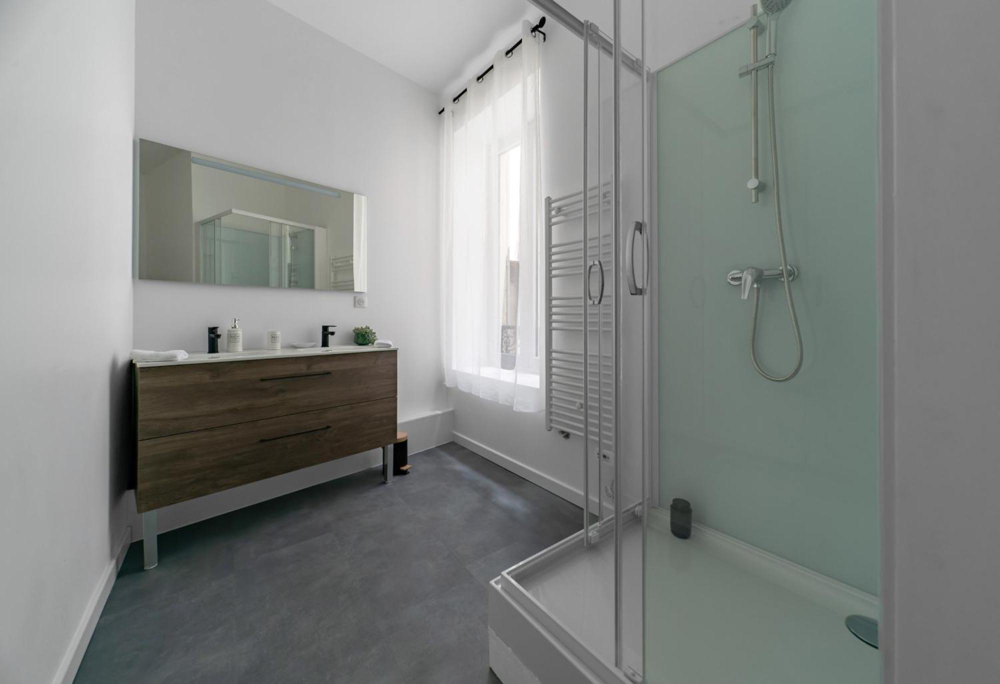 וישי Le Ravy - Appartement Design, 2 Chambres, Centre Ville מראה חיצוני תמונה